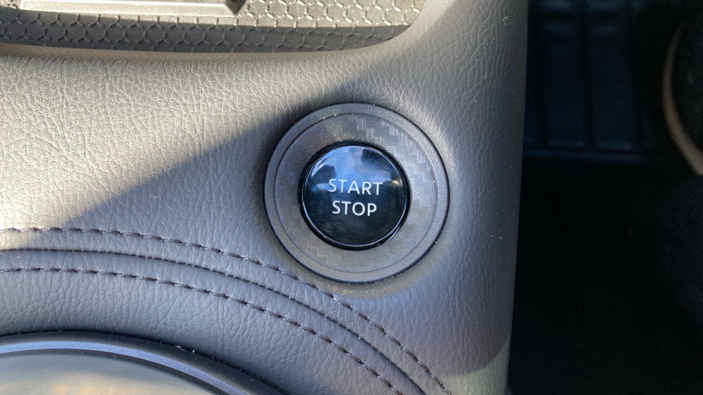 Nissan Juke 1.6 Hybrid N-Connecta 5dr Auto Hybrid Hatchback